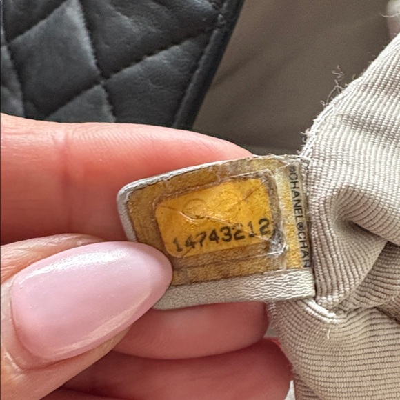 Chanel Quilted Maxi Chain Around Flap Bag - Picture 8 of 9